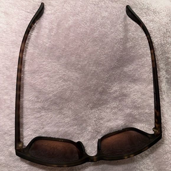 Leopard Print Sunglasses - Picture 4 of 4